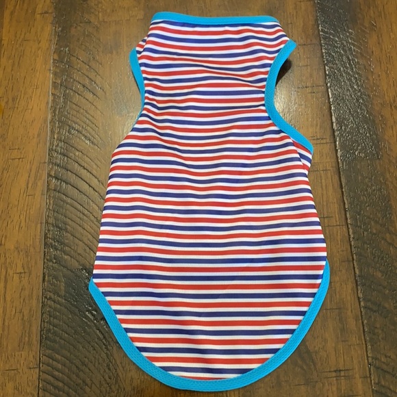 Striped Pattern Pet Tank - Picture 3 of 13